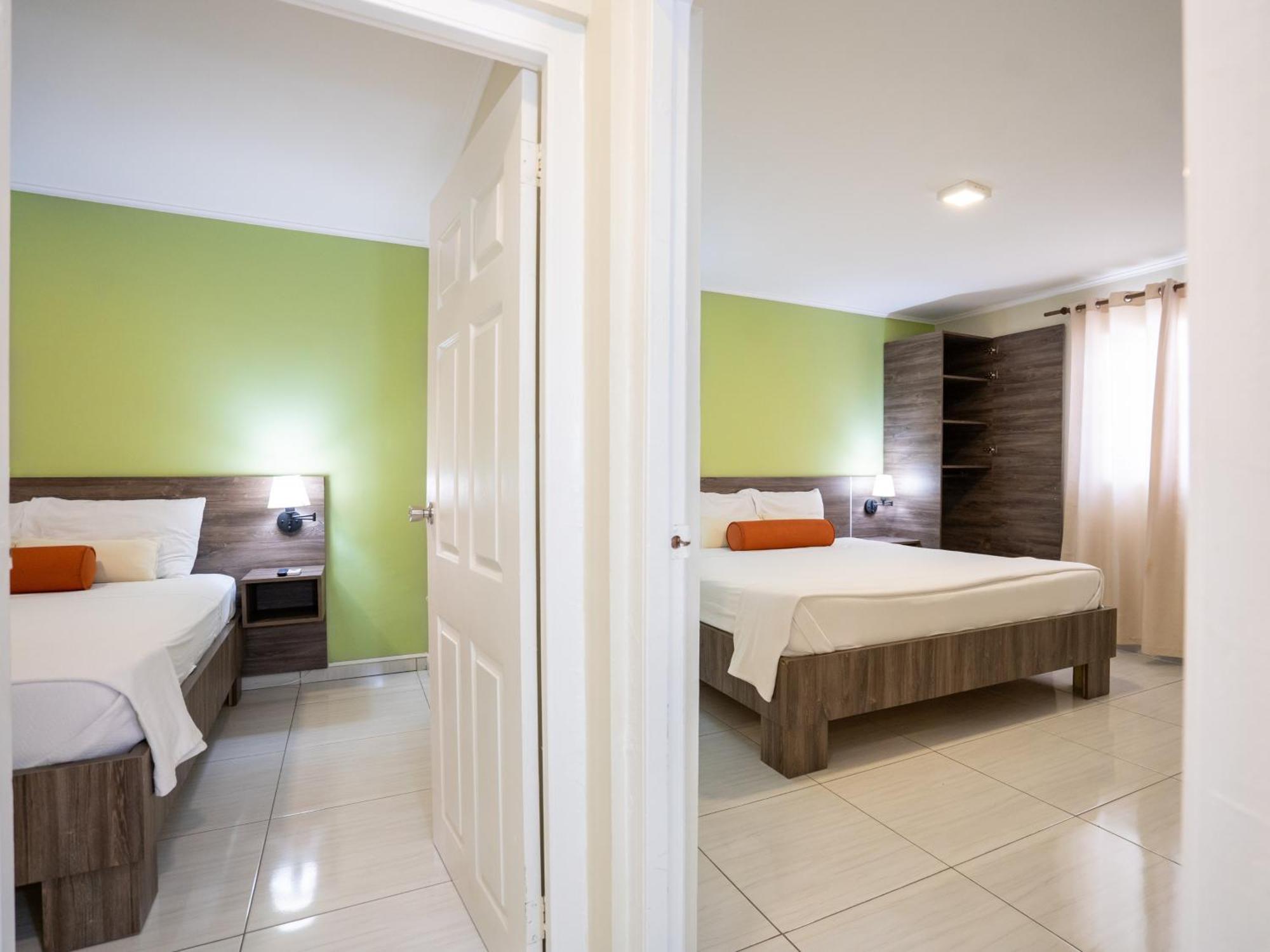 Delynne Boutique Hotel Виллемстад Экстерьер фото