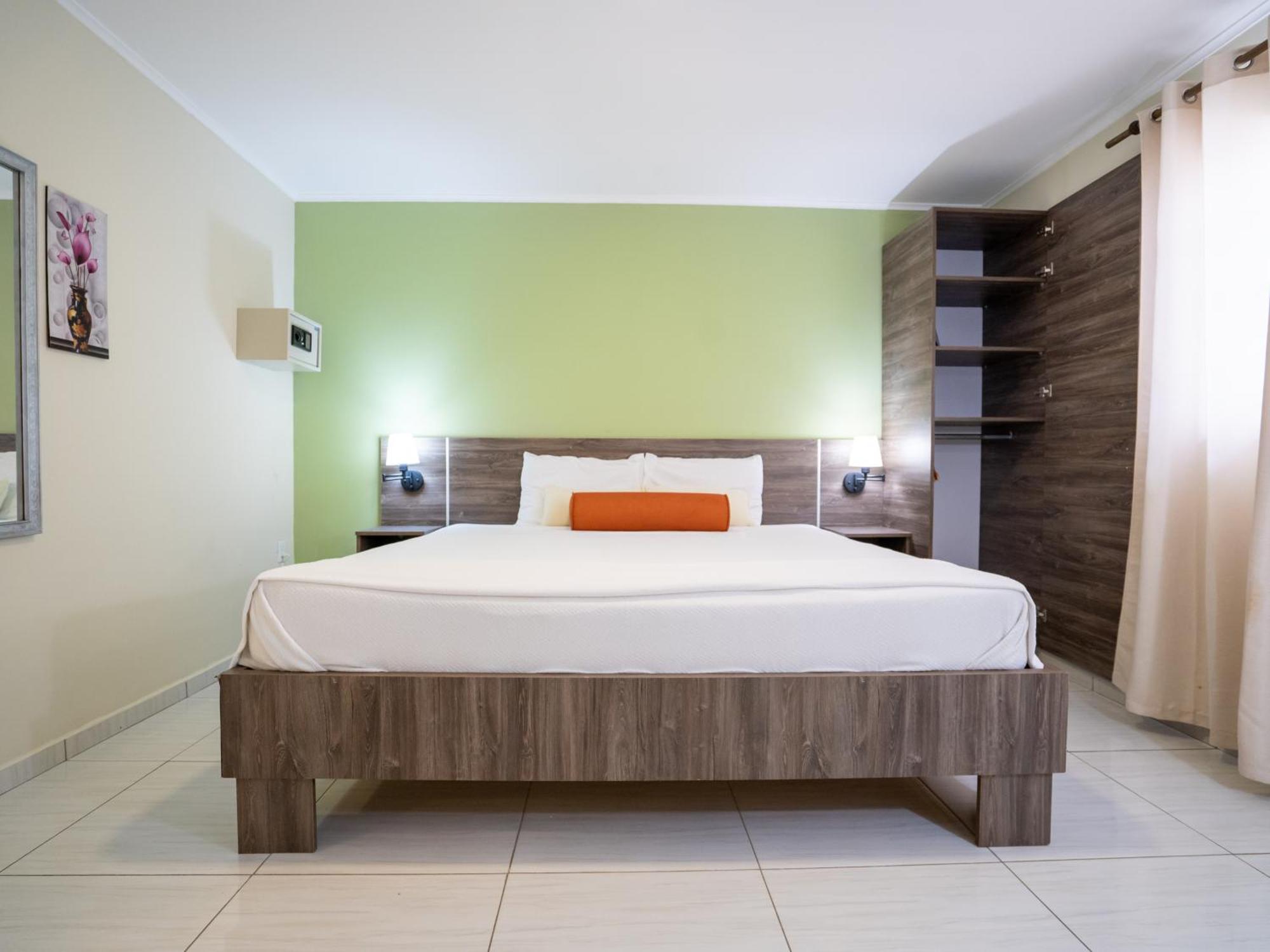 Delynne Boutique Hotel Виллемстад Экстерьер фото